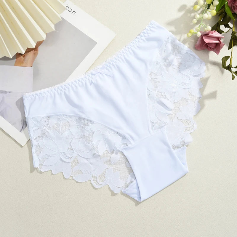 Lace Seamless Cheeky Brief