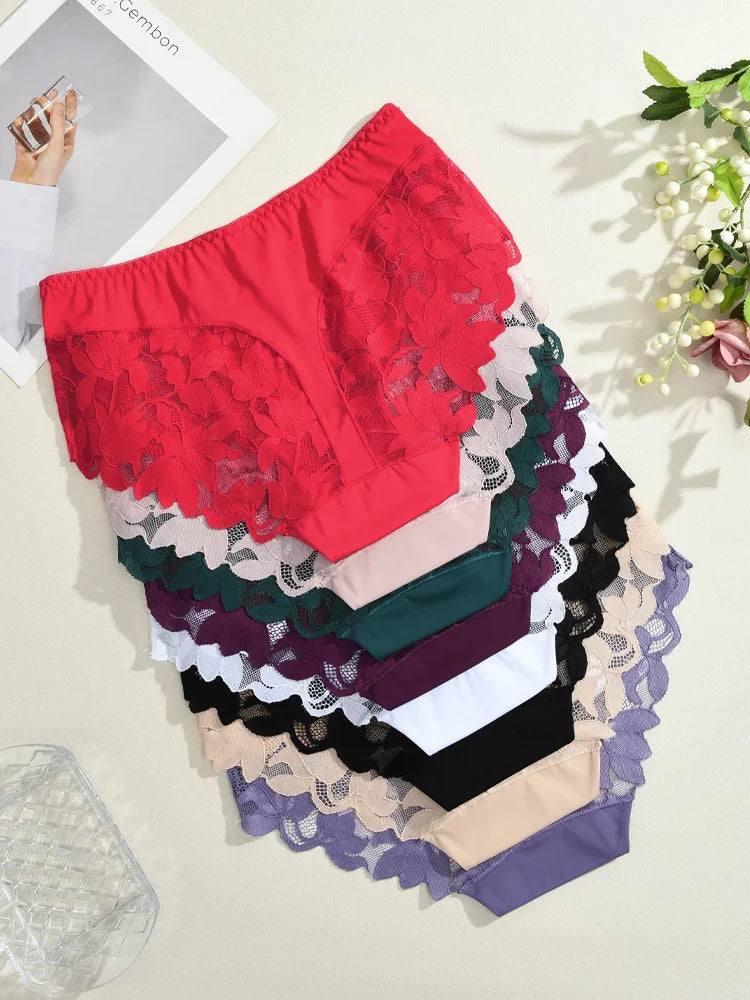 Lace Seamless Cheeky Brief