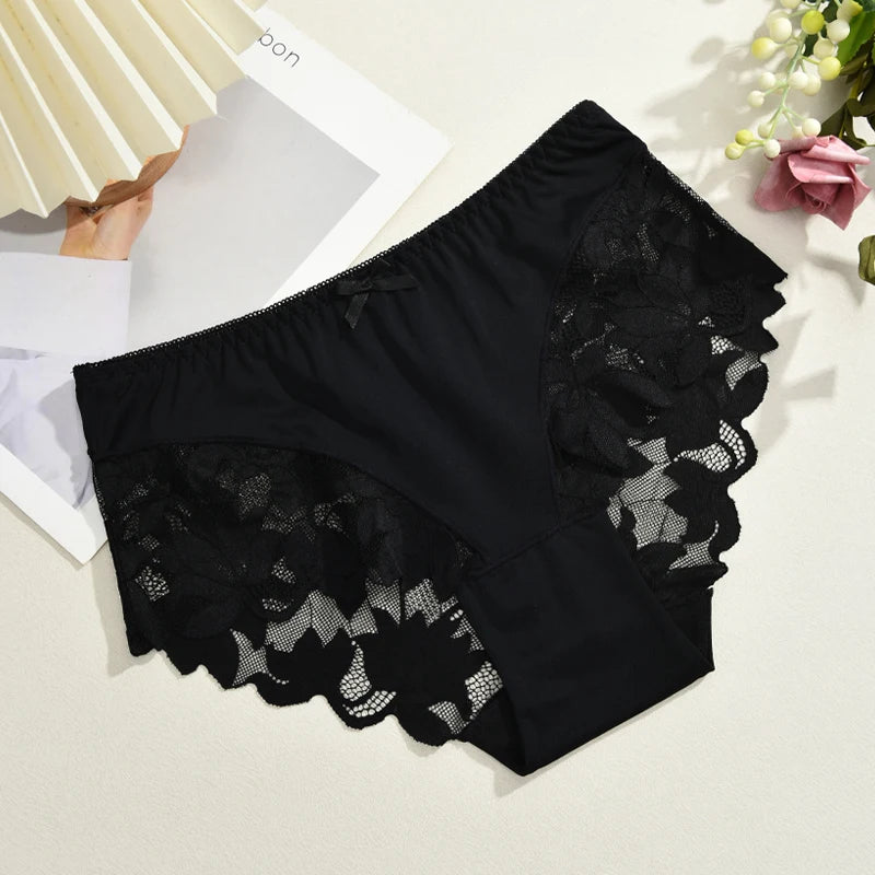 Lace Seamless Cheeky Brief